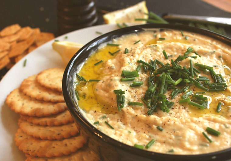 Yummy White Bean and Garlic Dip