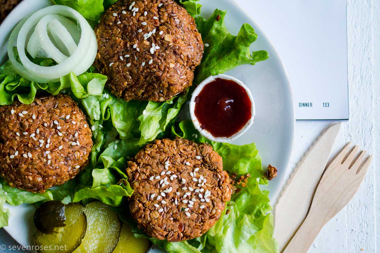 Walnut flax burgers