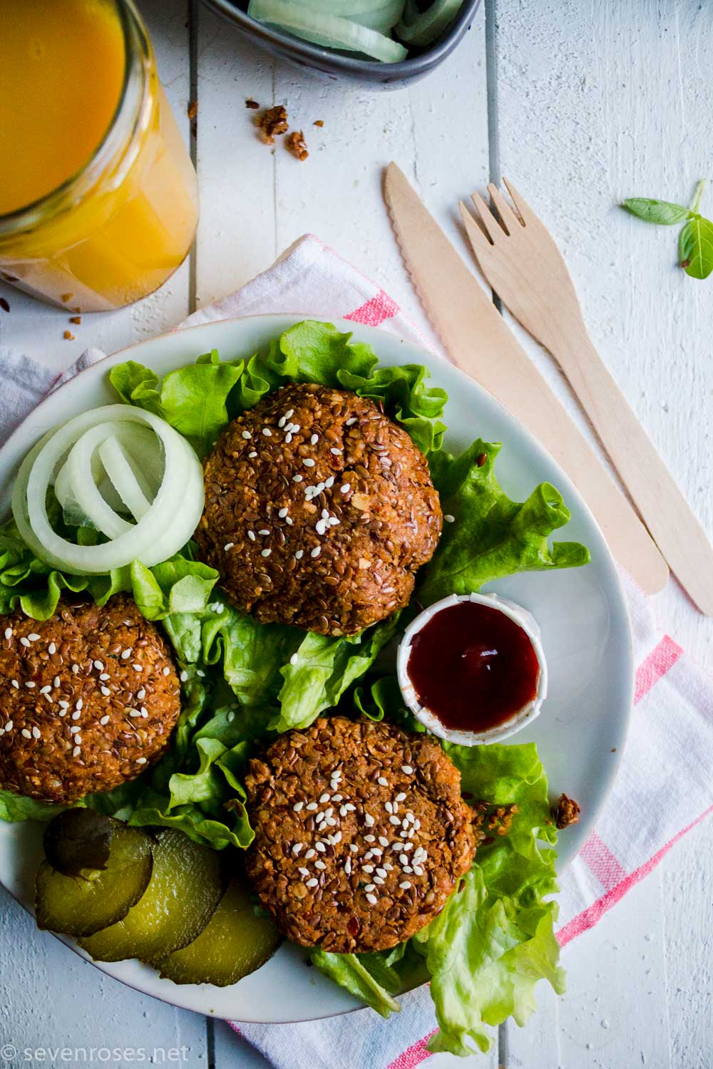 Walnut flax burgers