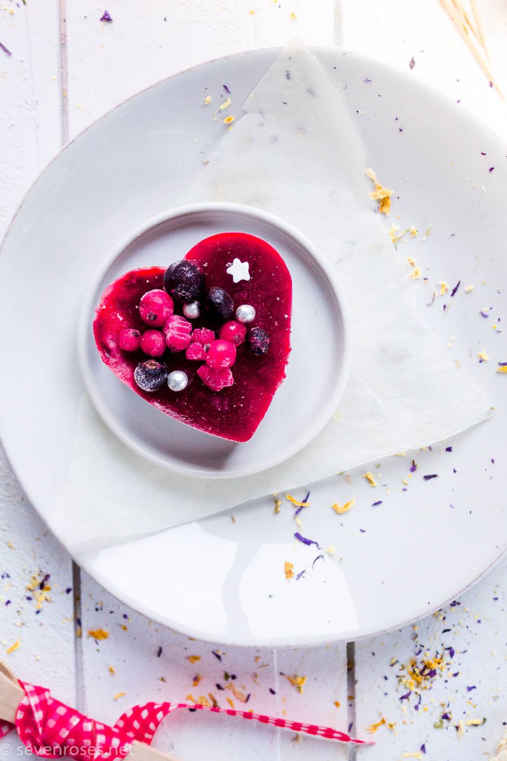 Triple-layer cheesecake hearts