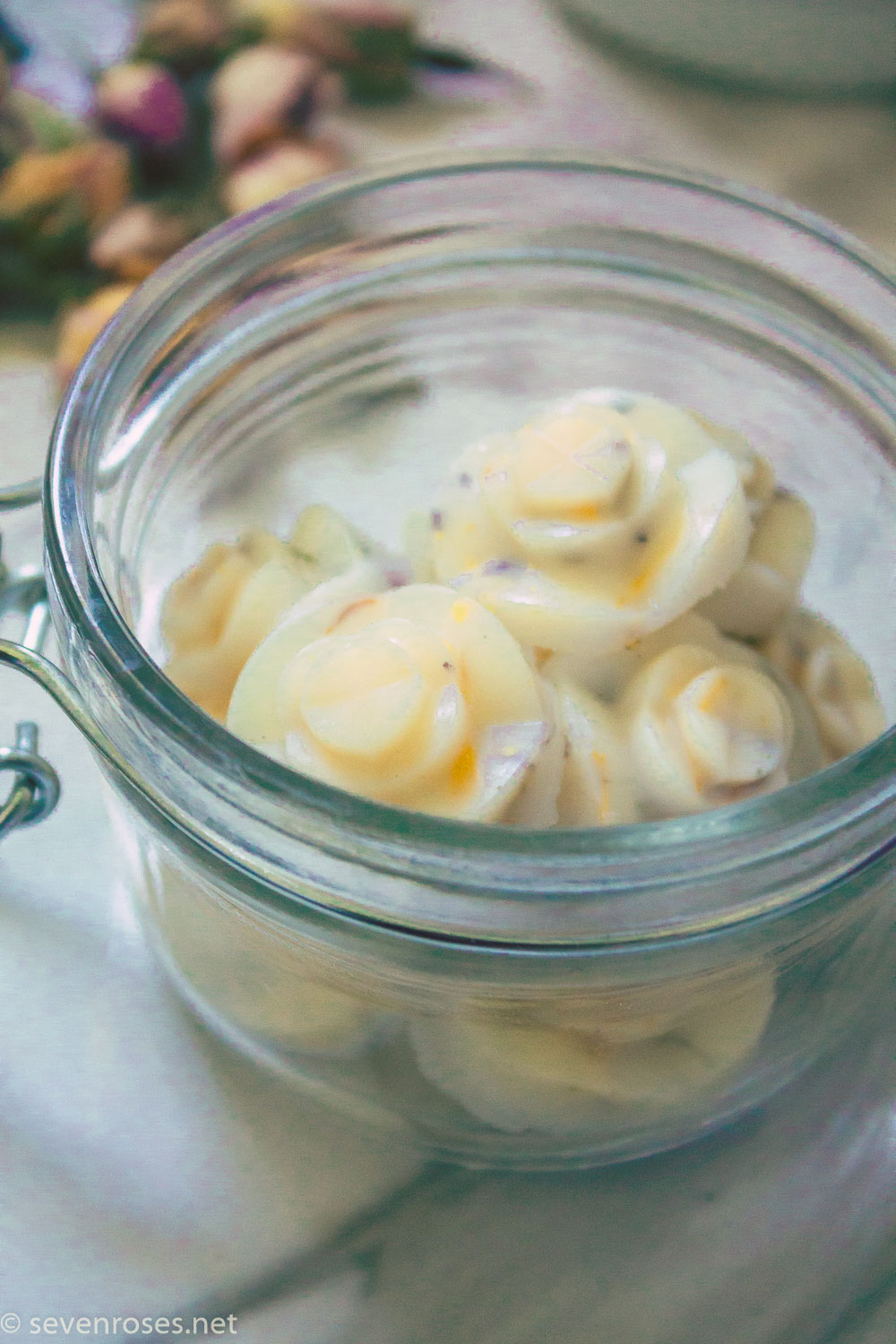 DIY: Skin-loving coconut body lotion bars