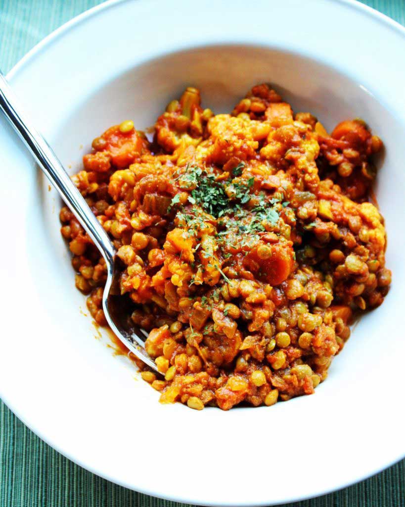 Slow Cooker Lentil and Cauliflower Curry