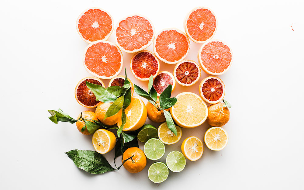 smells that make you feel happy: citrus fruits