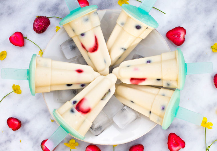 Vegan fruity popsicles