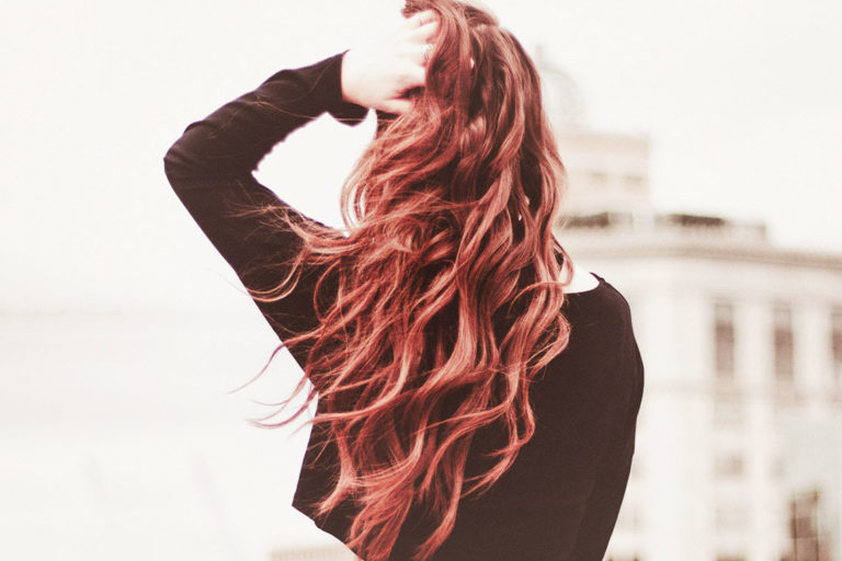 8 Wavy hair hacks, tips and tricks for good hair days Seven Roses