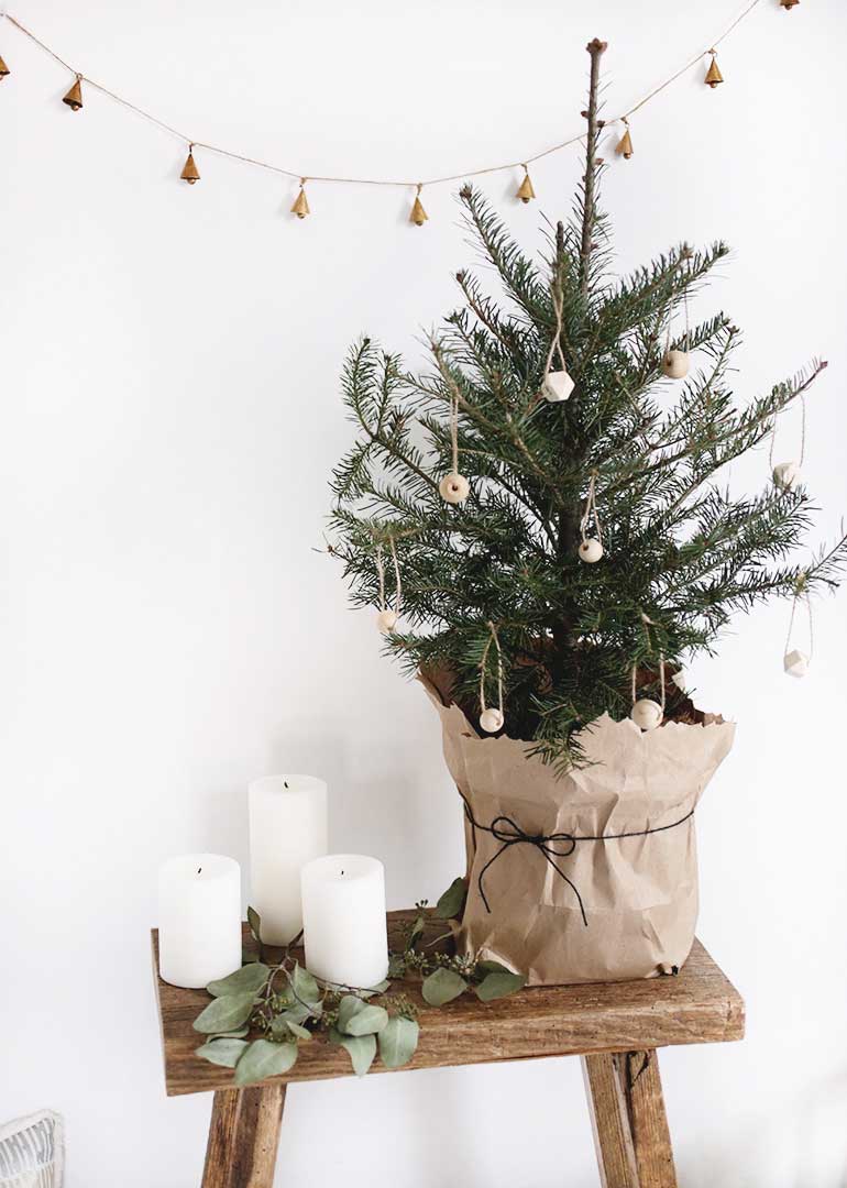 How to have a Hygge Christmas atmosphere this holiday season - Seven Roses