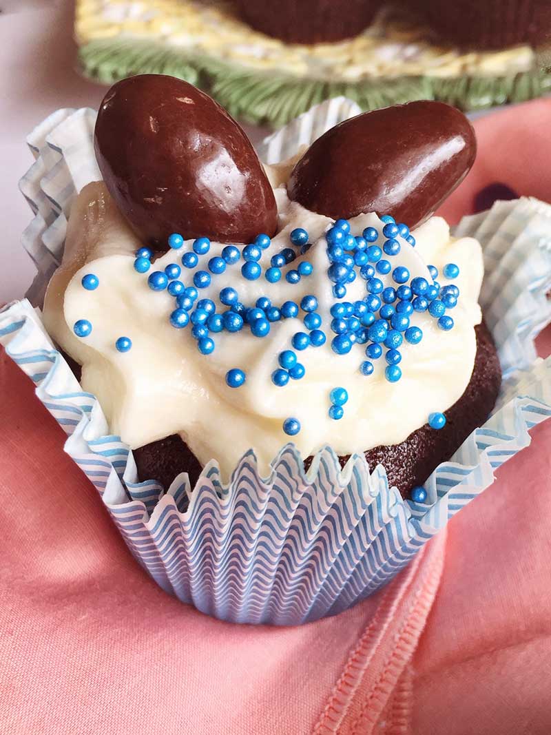 Your ultimate Easter dessert: Vegan Creme Egg Cupcakes