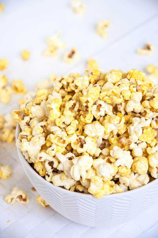 Vegan_Cheese_Popcorn-movie-night-munchies