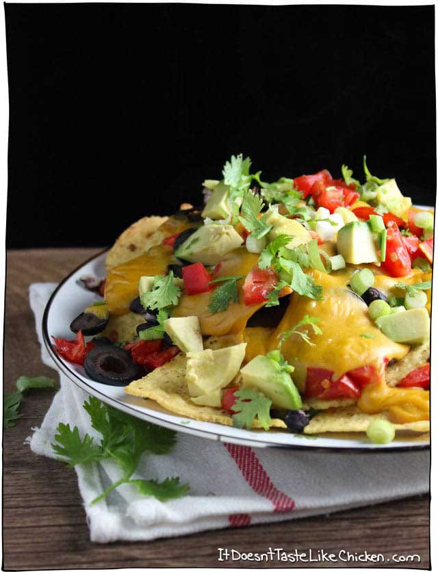 loaded-vegan-nachos-movie-night-munchies