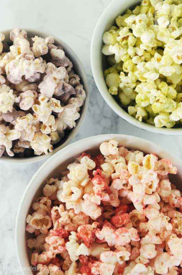 rainbow-popcorn-movie-night-munchies