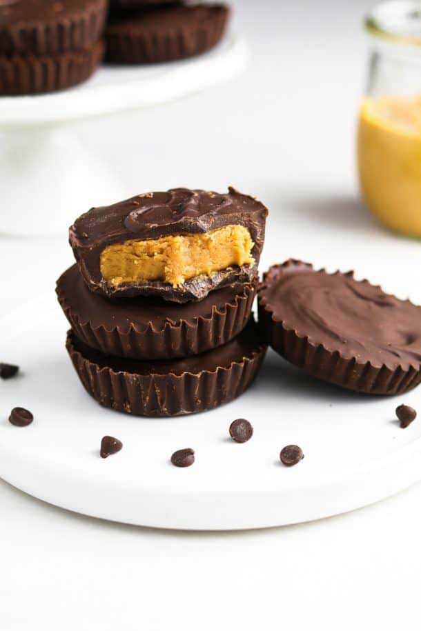 vegan-peanut-butter-cups-movie-night-munchies