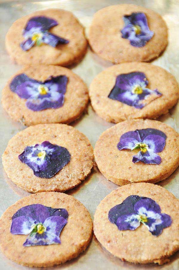 Lavender and Vanilla Bean Shortbread Cookies