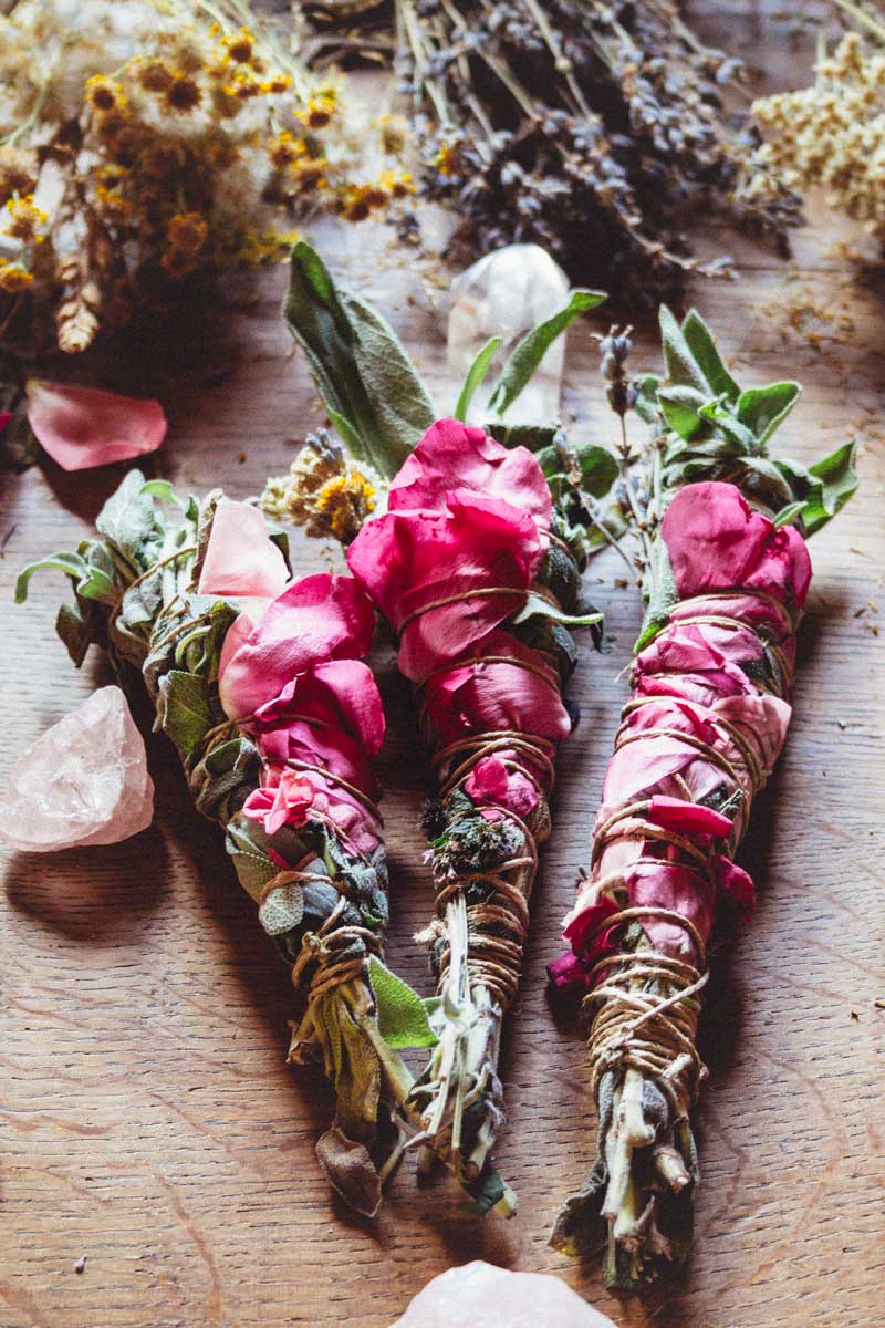 DIY smudge sticks #stopusingpalosanto