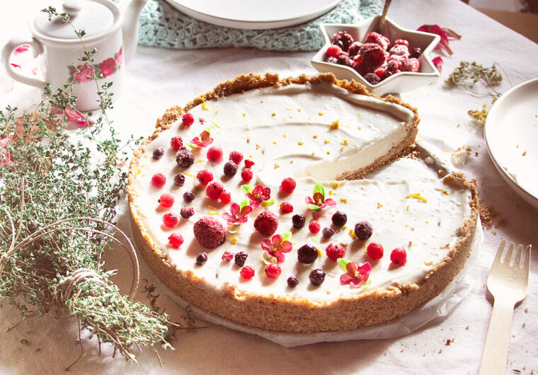 Nut-free, no-bake, easy Vegan cheesecake: the perfect dessert for any occasion