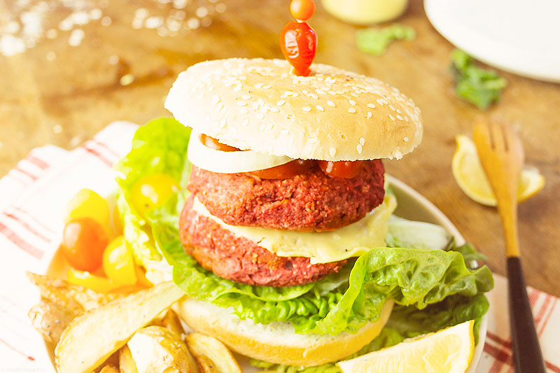 Simple, budget-friendly, protein-packed pantry staple chickpea and beet burgers which only require 6 ingredients, and that taste amazing :)