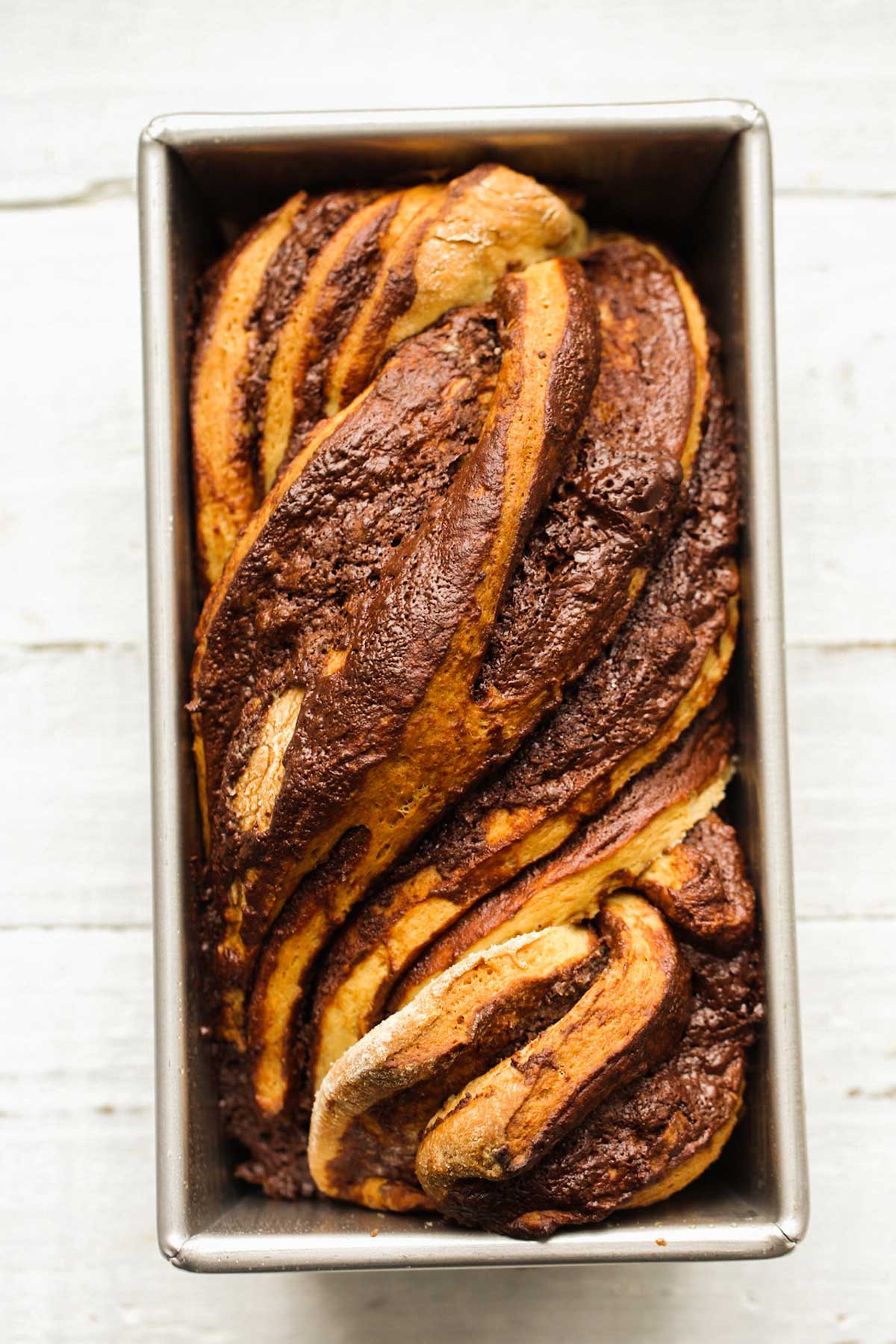 VEGAN BABKA, CHOCOLATE OR CINNAMON